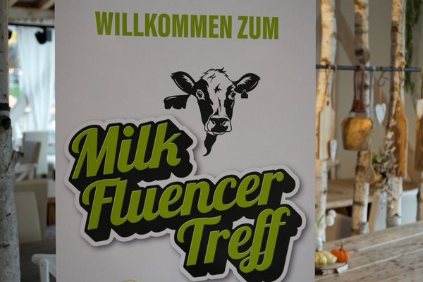 Plakat erstes Milk.Fluencer Treffen auf dem Krewelshof